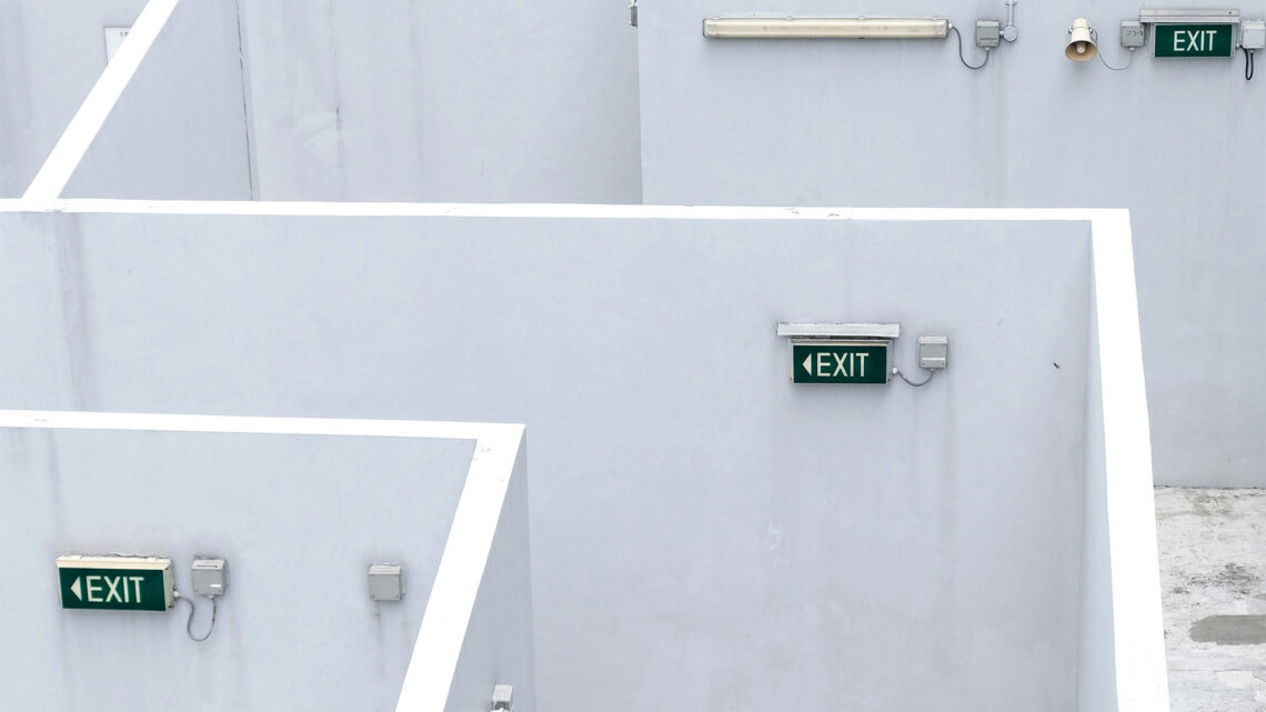 The Big Escape with autonomous agents